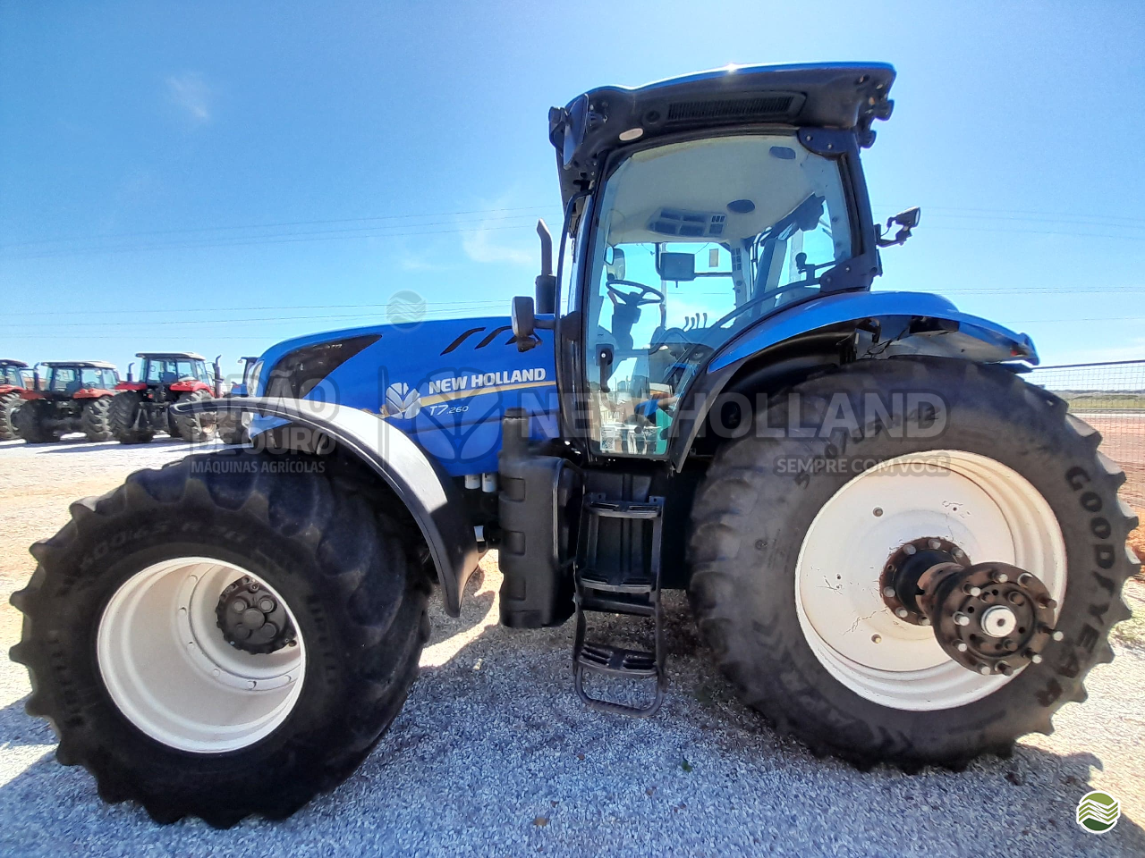 TRATOR NEW HOLLAND NEW T7 260 Tração 4x4 Grão de Ouro - New Holland GURUPI TOCANTINS TO